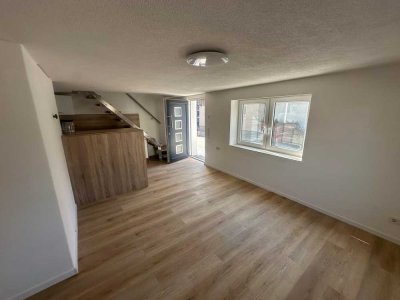 Sofort einziehen! - Sanierte 3-Etagenwohnung in bester Lage