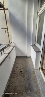 Loftig  im Hochparterre mit Ost-Balkon ruhig