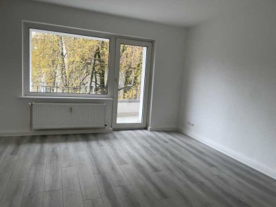 SEMMELHAACK: 3,5  Zimmer-Whg. mit Balkon am Stöckener Wald