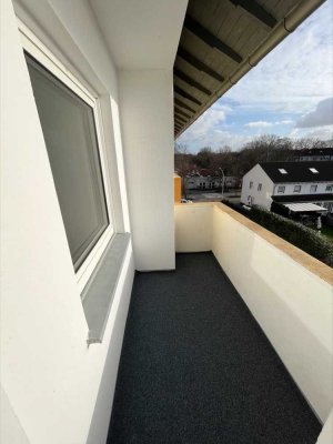 +++HELLE 3-ZIMMER WOHNUNG in familienfreundlicher Umgebung mit BALKON***