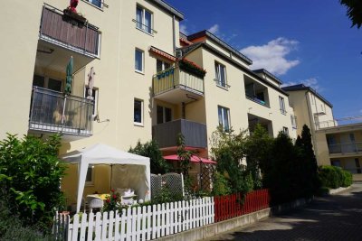 Attraktive 1 Zimmer-Wohnung mit sonniger Terrasse und TG-Stellplatz (WE 7)