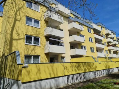 Vermietete Wohnung für Kapitalanlager: 4 Zimmer Wohnung in Holweide