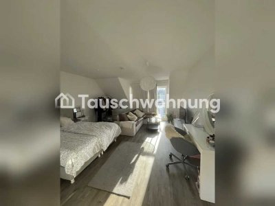 Tauschwohnung: 1 Zimmer Dachgeschoss mit Balkon Nippes
