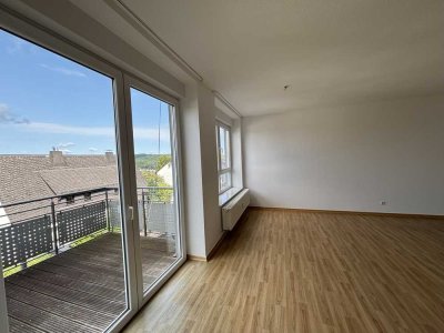 Helle, gepflegte 2-Zimmer Wohnung inkl. Balkon- Siegen- Giersberg