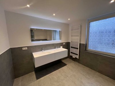 Erstbezug nach Sanierung: Luxuriöse 3-Zi-Wohnung im 3. OG in Iserlohn