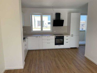 Moderne Penthousewohnung mit viel Platz und Einbauküche