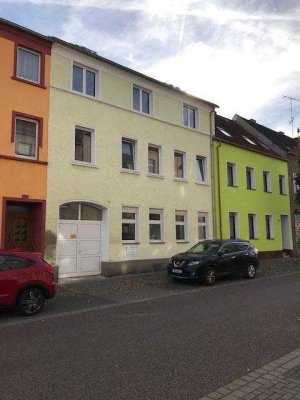 1,5 R-Wohnung Nähe Bhf und REWE