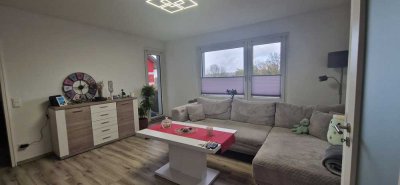 Helle 2-Zimmer Wohnung mit Loggia