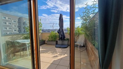 Helle und im Sommer kühle 4-Zimmer-Wohnung mit großer Terrasse und Badeteich | U2 Seestadt