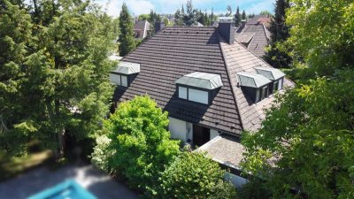 TOP-LAGE! Doppelhaushälfte mit Terrasse, Garten, Wellnessoase, Garage in Nürnberg Weiherhaus!