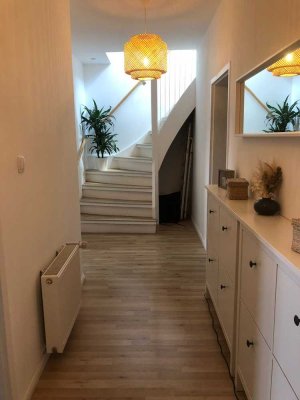 Helle 3 Zimmer Maisonette-Wohnung in Offenbach