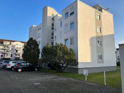 Schönes und helles 1 Zimmer-Apartment mit Stellplatz in Kehl
