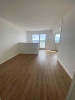 3-Raum-Wohnung mit offener Küche und Abstellraum!