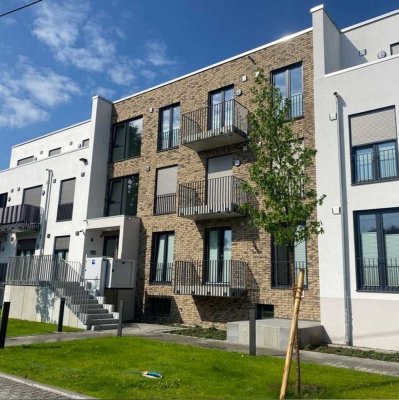 Neubau 2 Zi Wohnung nach Erstbezug, Balkon, EBK, KFW 40+