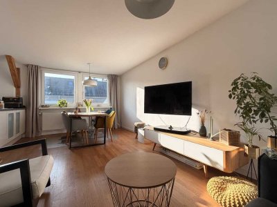 Helle, charmante 5-Zimmer-Wohnung in Rheinnähe in Wiesbaden-Biebrich von privat