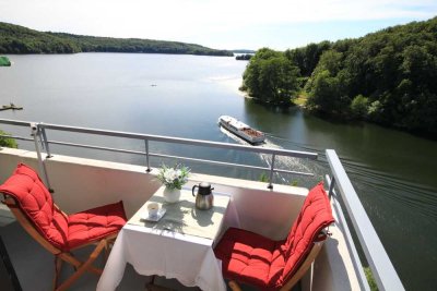 Mit Seeblick!  2-Zimmer-ETW mit Balkon direkt am Dieksee