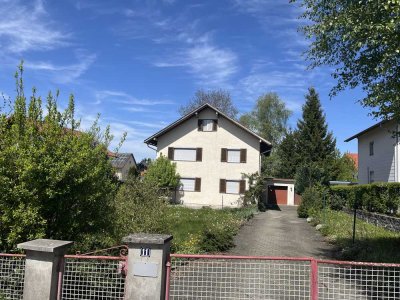 Sanierungsbedürftiges Einfamilienhaus im Erbbaurecht zu verkaufen