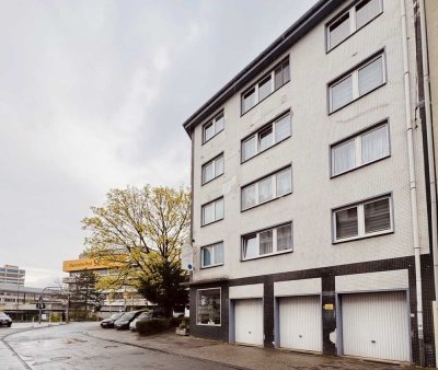 Kapitalanlage mit Perspektive: 12 Wohneinheiten und 1 Gewerbe und 5 Garagenstellplätze