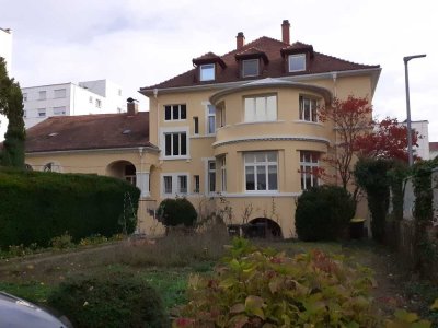 Gemütliche 2-Zimmer  Dachgeschoßwohnung mit großer Küche