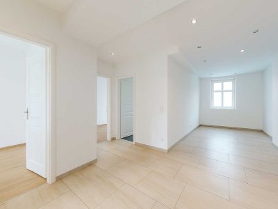 Einziehen und wohlfühlen: Altbau mit Wohnküche, Parkett und Top-Anbindung