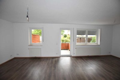 Schöne, geräumige zwei Zimmer Wohnung in Koblenz, Neuendorf