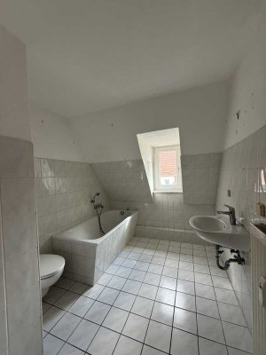 gut geschnittene 2-Raumwohnung - KSH 21_ DG rechts