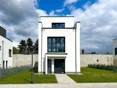 Einfamilienhaus in Köpenick – Neubau mit Garten & Strand in ruhiger Lage am Wasser