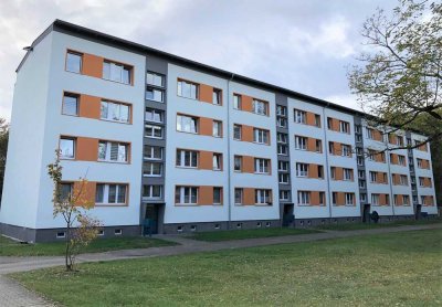Ansprechende 3-Zimmer-Wohnung mit Balkon und EBK in Jüterbog