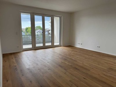 Neubau: 2-Zimmer-Wohnung mit Balkon und Küche