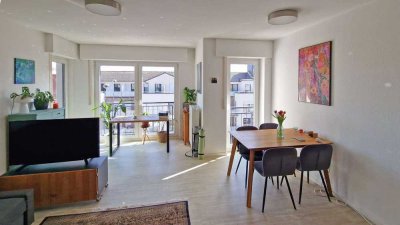 Lichtdurchflutete Zweiraumwohnung mit Balkon und Aufzug in zentraler Lage!