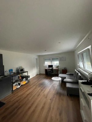 Attraktive 2-Zimmer-Wohnung mit eigenem Eingang, Terrasse & Garten – direkt an der Hochschule Pforzh