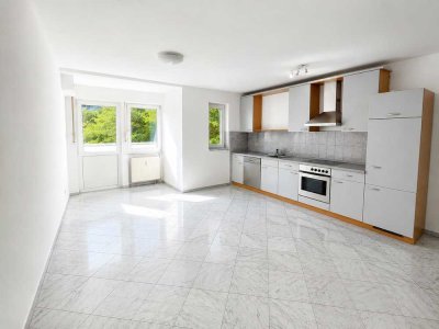 Großzügige Maisonette-Wohnung mit Erkern, Balkon und traumhaftem Ausblick  in Bonn-Ippendorf