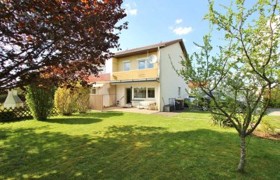 Charmantes Reihen-End-Haus mit großem Garten in Trossingen!