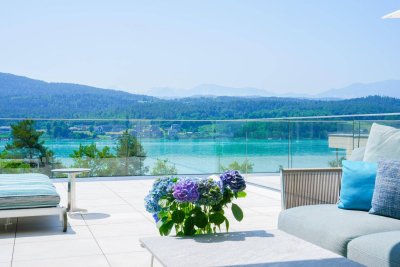SEEWOHNUNG am WÖRTHERSEE mit gigantischer Seeblickterrasse - Seezugang - Outdoorpool - Fitness &amp; Sauna in den Bellevue Residenzen