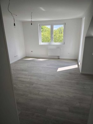 Erstbezug vom Neuausbau - moderne und günstige 2 Zimmerwohnung mit Balkon - jetzt verlieben!
