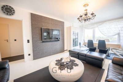 Lichtdurchflutete 3 Zimmer Wohnung mit Fernblick, Südloggia und Tiefgaragenstellplatz