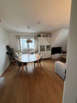 Schicke und renovierte 3 ZKB im 3 FH in zentraler Lage zur Innenstadt