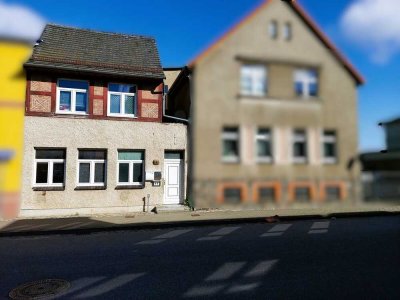 + Kaufen statt Mieten + Stadthaus mit Potenzial fußläufig vom Bahnhof und der Innenstadt