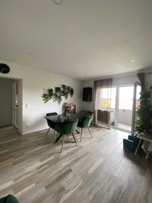 3-Zimmer-Wohnung mit Balkon & Tiefgarage – naturnah und stadtnah