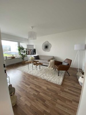 Helle, moderne 3-Zimmer-Wohnung mit neuer Einbauküche & Tiefgaragenstellplatz auf der Karthause