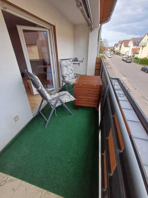Helle und gepflegte 4-Zimmer-Wohnung mit Balkon in Karlsdorf-Neuthard