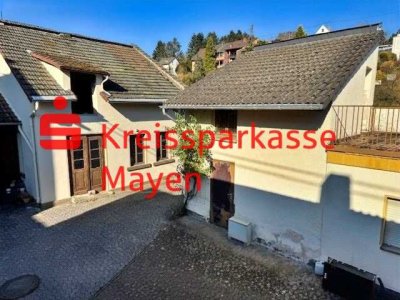 Vielseitiges Mehrfamilienhaus mit Gewerbeeinheit in Neuwied-Rodenbach