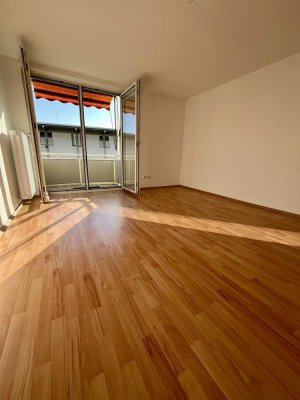 *Charmante sehr gepflegte Wohnung in interessanter Citylage Nähe Dom*