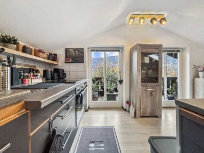 Garmisch-Partenkirchen - Vermietete 2-Zimmer-Dachgeschosswohnung mit Zugspitzblick