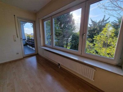 Wohnung im 1. OG - 3 Zimmer mit Balkon in gepflegtem Haus