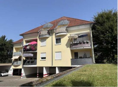 Schöne und vollständig renovierte 2-Zimmer- Maisonette-Whg. in Herbolzheim (einschl. 2 PKW Stellpl)