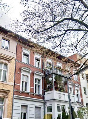 Attraktive 3-Zi-Altbau-Wohnung in Friedenau, teilmöbliert, Balkon, EBK, befristet