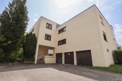 Modernisiertes Wohnglück mit Charme – 4-Zimmer-Wohnung, zentrumsnah und ruhig gelegen!