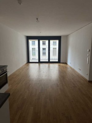 Maintor Patio | 2-Zimmer Wohnung mit Einbauküche und Balkon