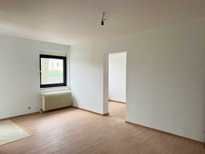 Tolle 1 ZKBB Souterrain Wohnung mit Balkon - frisch renoviert !!